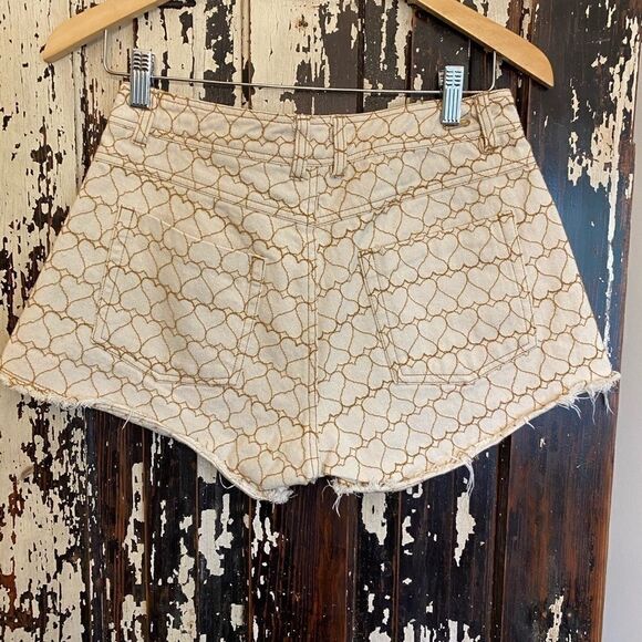 EUC Dzarm Brazil heart shorts. - Picture 2 of 10